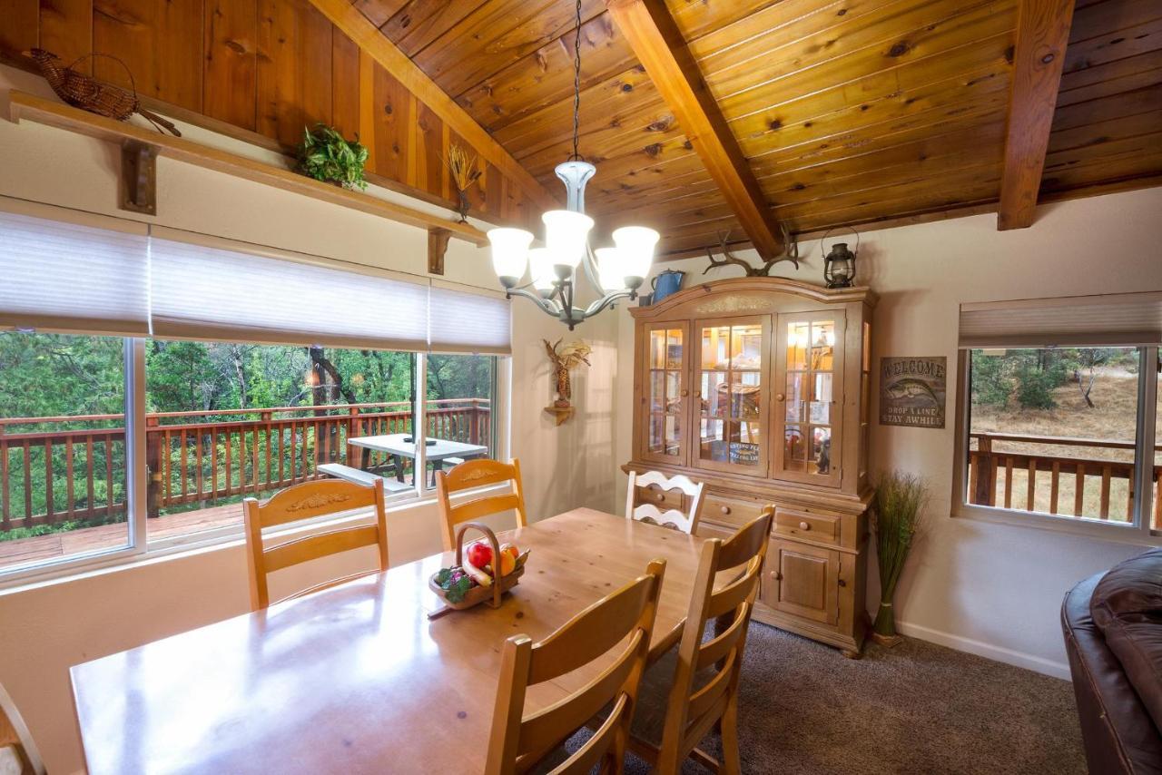 Sierra Springs Villa Оукхърст Екстериор снимка